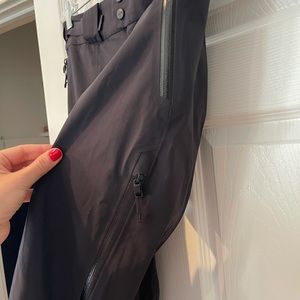ARC’TERYX GORE-TEX WOMEN’S SKI PANTS SIZE SMALL 27”